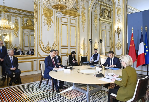习近平同法国总统马克龙欧盟主席冯德莱恩中法欧领导人三方会晤