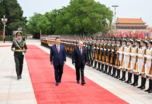 习近平同俄罗斯总统普京会谈