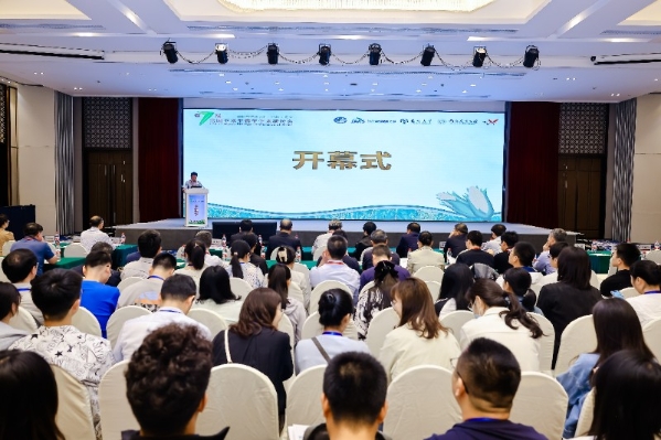 第七届全国玉米生物学学术研讨会在南京召开