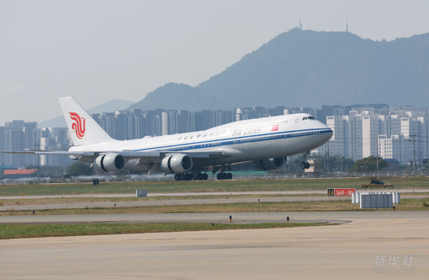 习近平抵达韩国