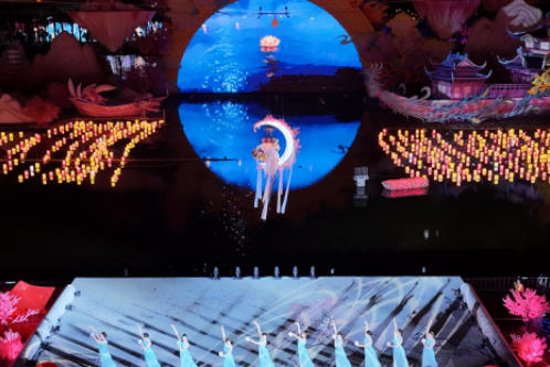 双秀同园点亮厦门夜 厦门园博苑花灯乐园打造沉浸式夜游新体验